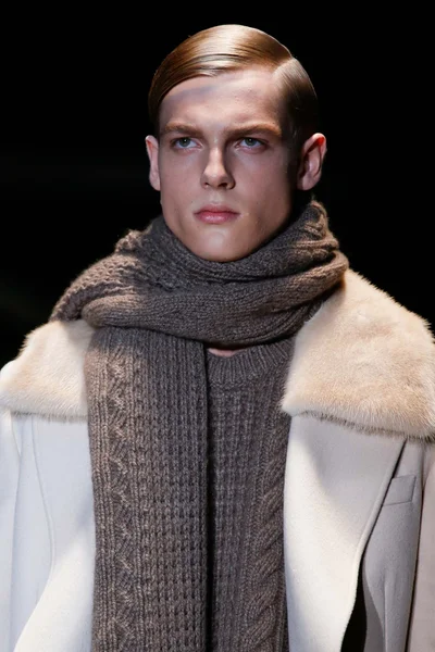 Look 40